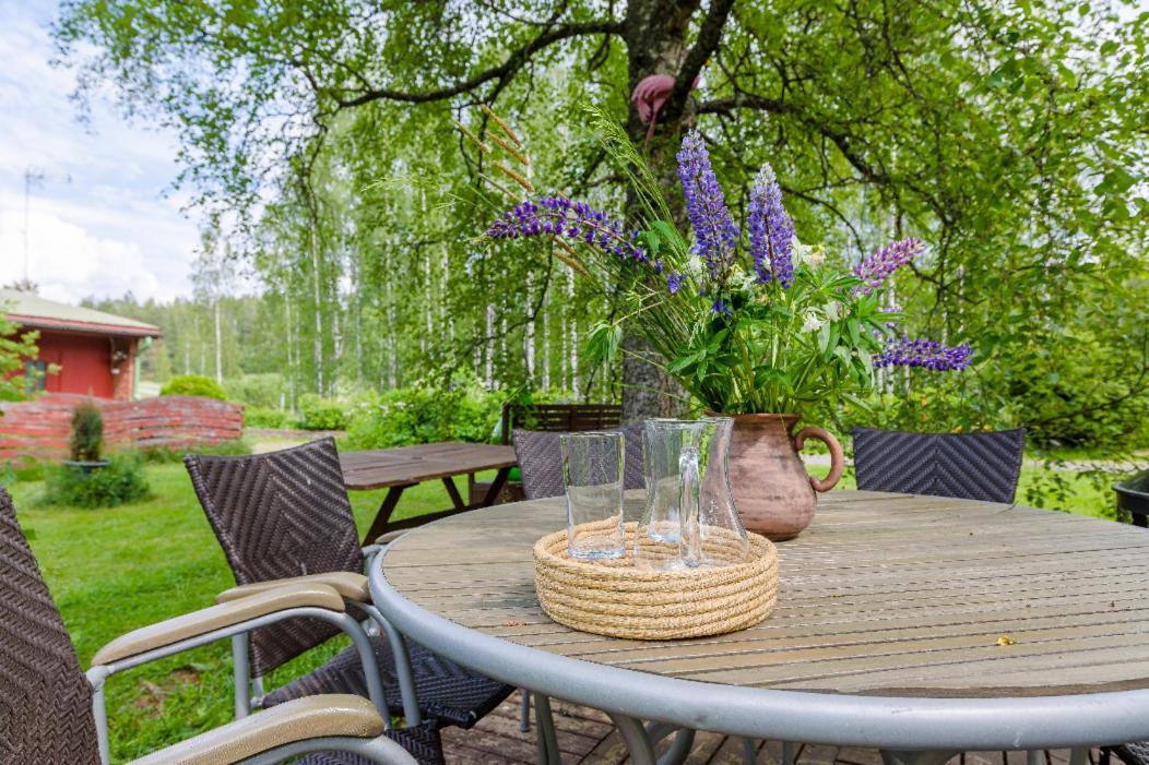 Poppelstrand Nuuksio, Pet Friendly Guest Apartment Εξωτερικό φωτογραφία
