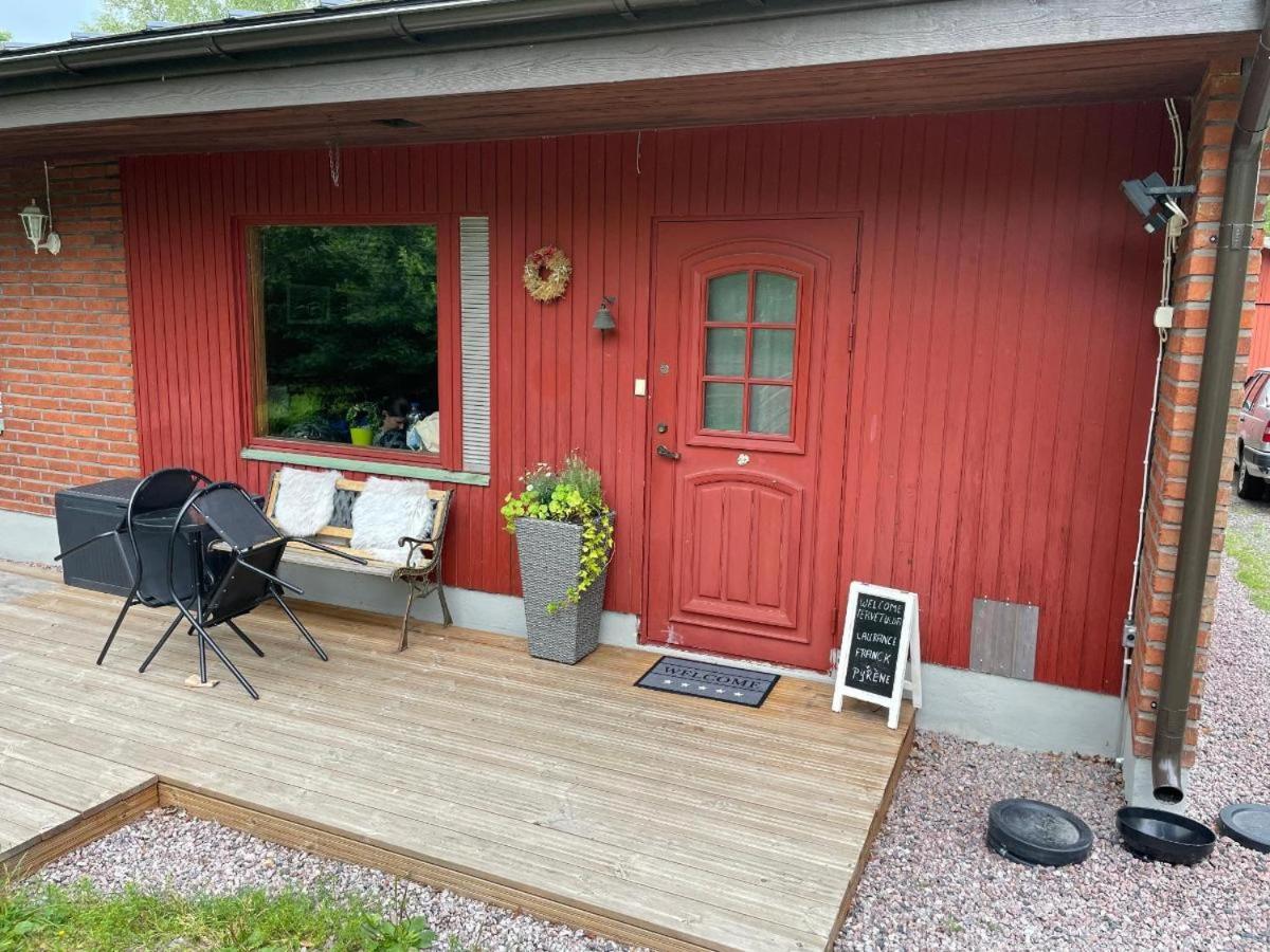 Poppelstrand Nuuksio, Pet Friendly Guest Apartment Εξωτερικό φωτογραφία